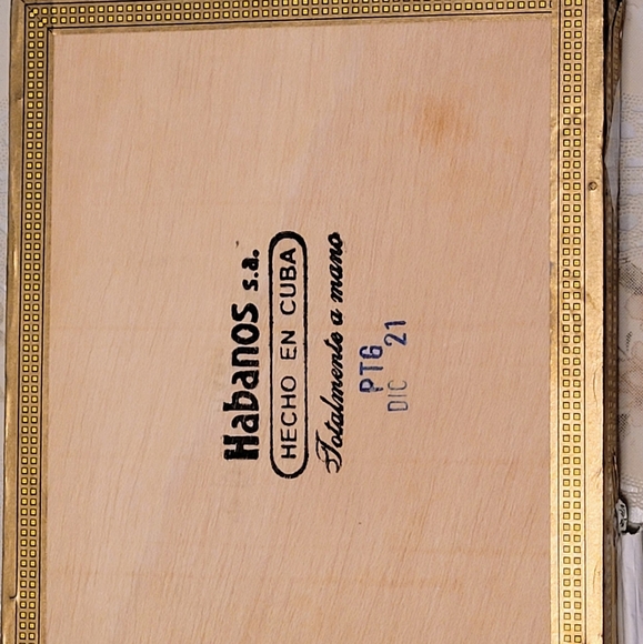 Authentic Wooden Cuban Montecristo Box only - Picture 6 of 6